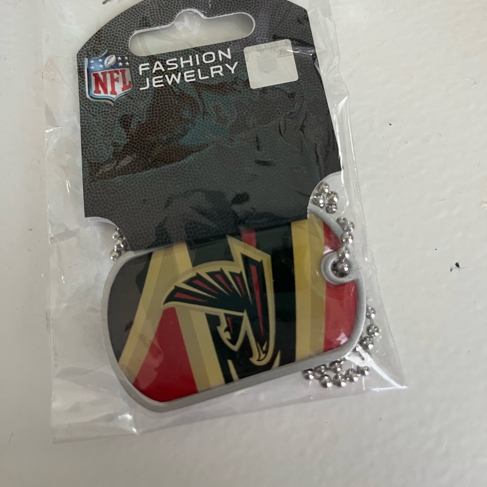 NFL Falcons Necklace –